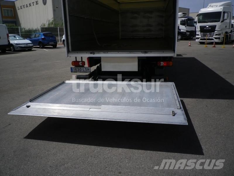 Renault D210.10 Sanduk kamioni
