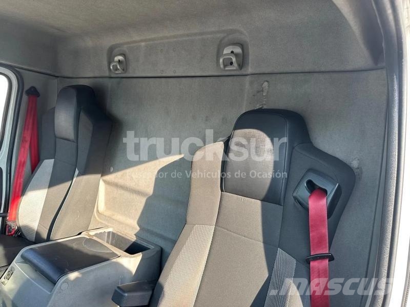 Renault D240.14 شاحنات بدرجة حرارة قابلة للضبط