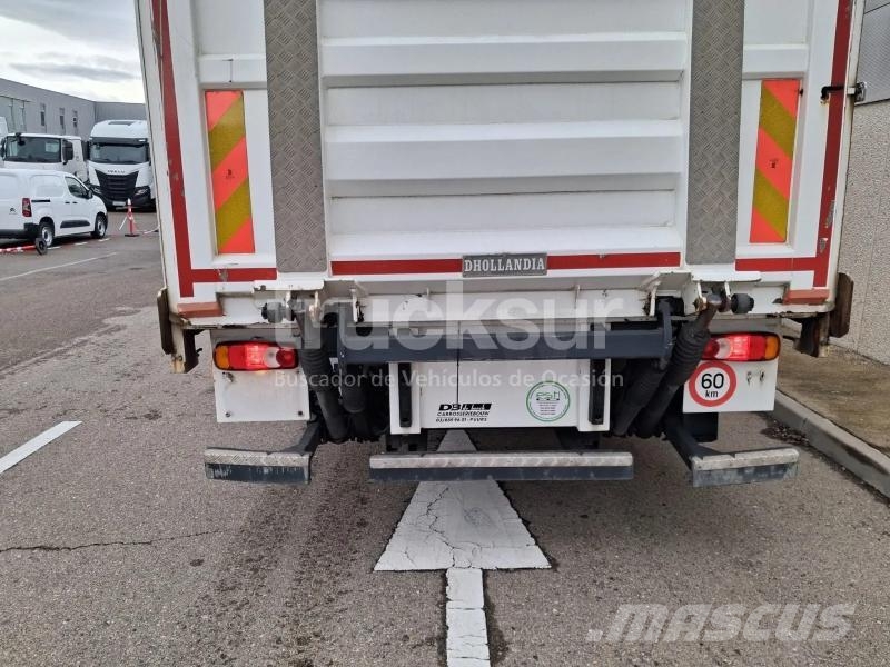 Renault D320.26 Camiones de caja de lona