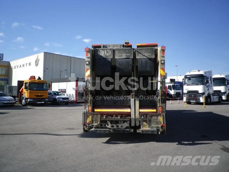 Renault D320.26 BASURERO Vuilniswagens