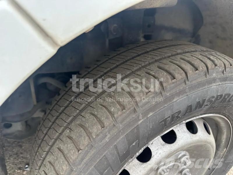 Renault MASTER 125.35 L2H2 -20ºC ME CARR Van a temperatura controllata