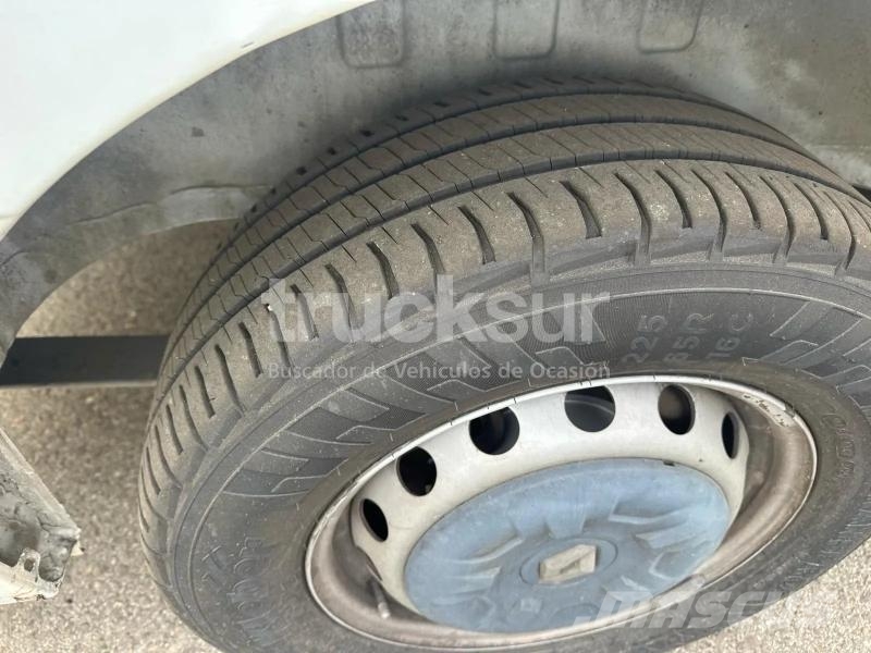 Renault MASTER 125.35 L2H2 -20ºC ME CARR Van a temperatura controllata