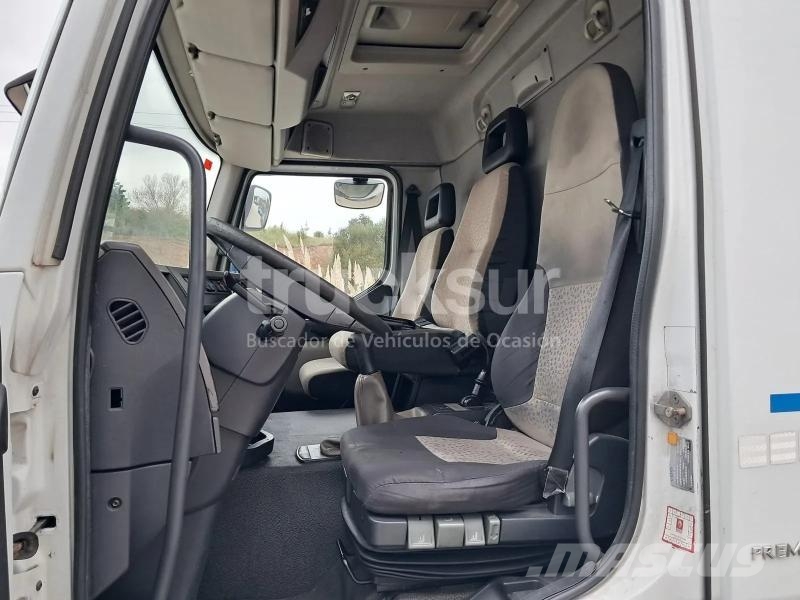 Renault PREMIUM 270.18 Temperature controlled trucks