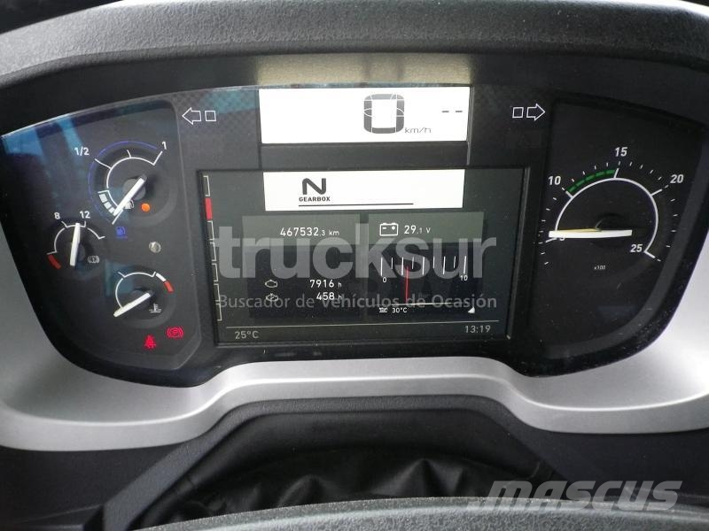 Renault T440 SLEEPER CAB Truck Tractor Units