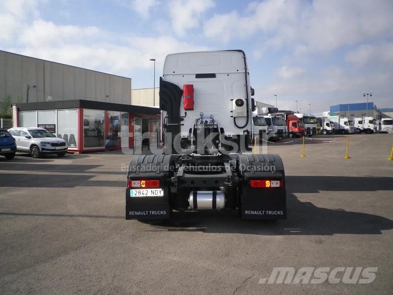 Renault T440 SLEEPER CAB ADR 牵引车
