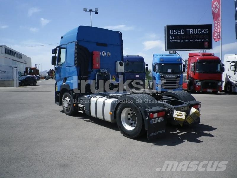 Renault T440 SLEEPER CAB 牵引车