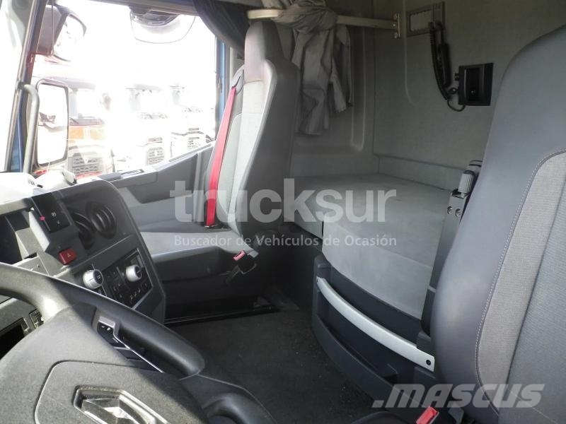Renault T440 SLEEPER CAB 牵引车