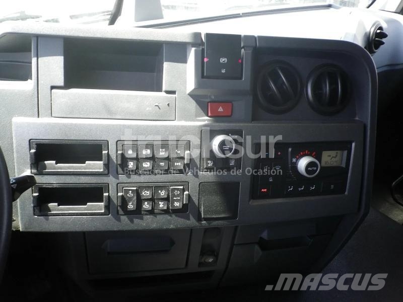 Renault T440 SLEEPER CAB 牵引车