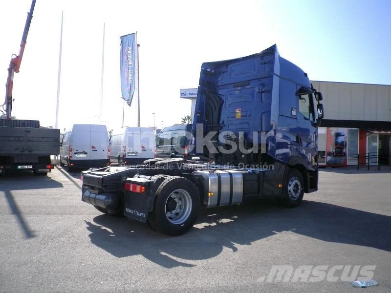 Renault T480 HIGH TURBO COMPOUND 牵引车