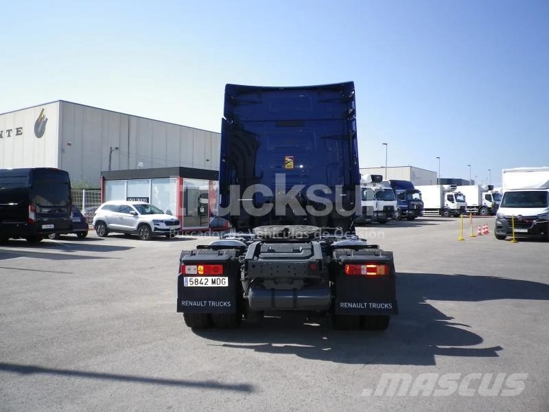 Renault T480 HIGH TURBO COMPOUND 牵引车