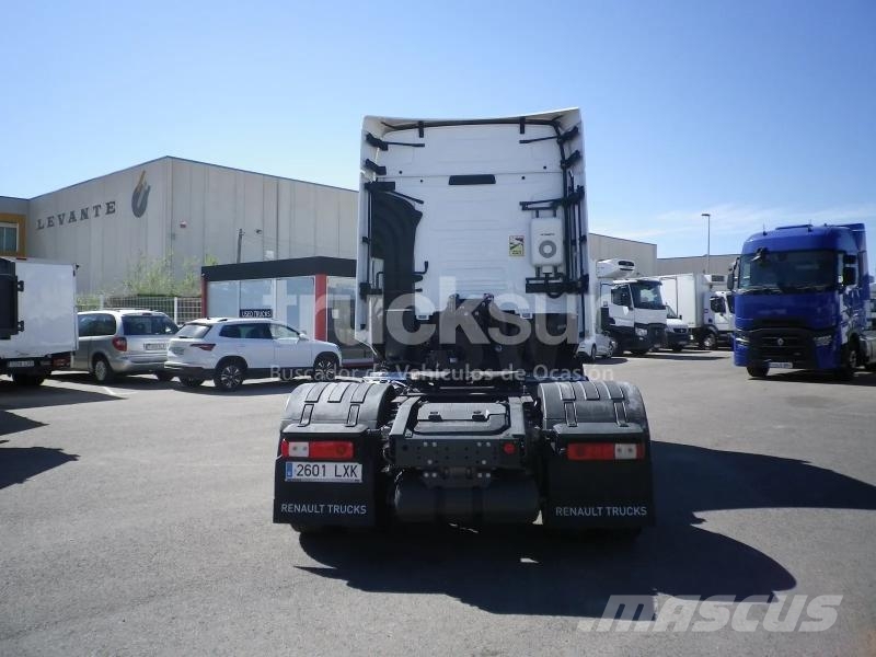 Renault T520 HIGH SLEEPER CAB EVO Camiones tractor