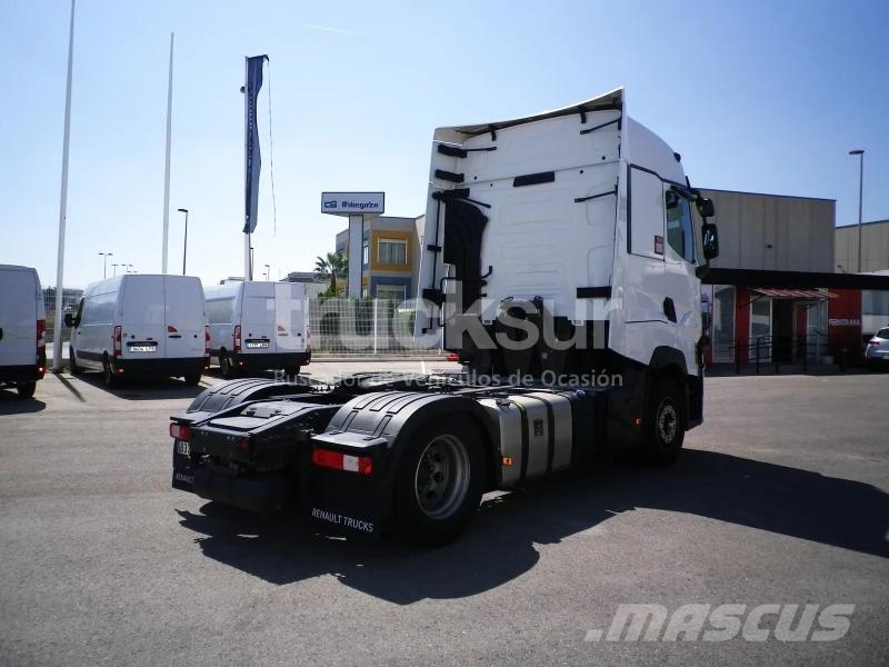 Renault T520 HIGH SLEEPER CAB EVO Autotractoare