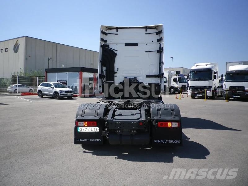 Renault T520 HIGH SLEEPER CAB EVO Autotractoare