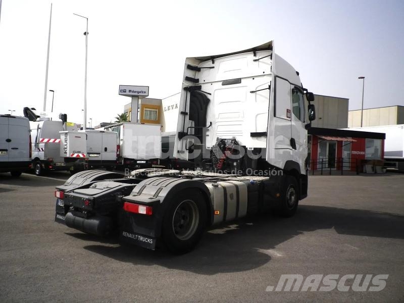 Renault T520 HIGH SLEEPER CAB EVO Autotractoare