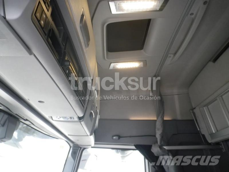 Renault T520 HIGH SLEEPER CAB EVO Autotractoare