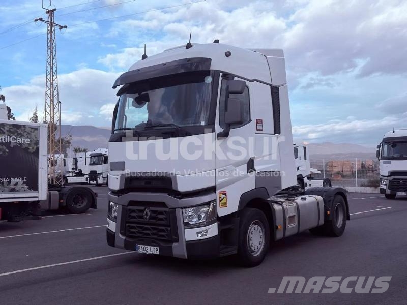 Renault T520 HIGH SLEEPER CAB 牵引车