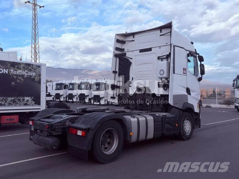 Renault T520 HIGH SLEEPER CAB 牵引车