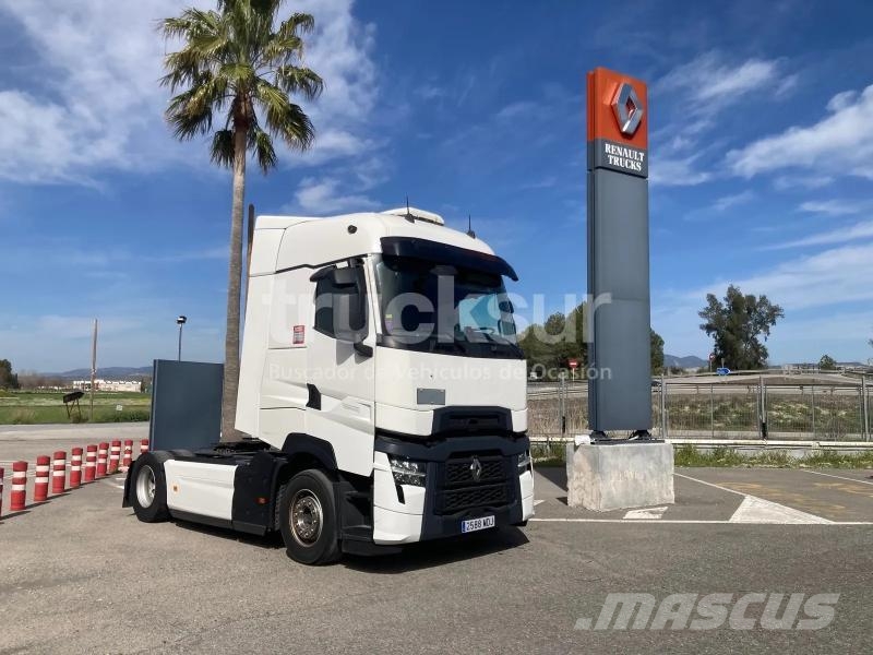 Renault T520 HIGH SLEEPER CAB 牵引车