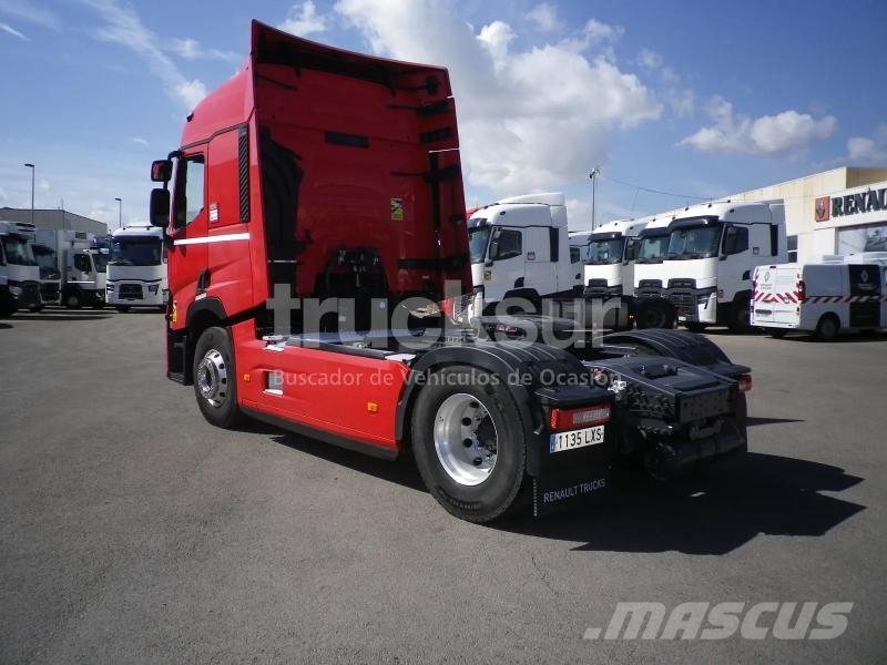 Renault T520 SLEEPER CAB Truck Tractor Units