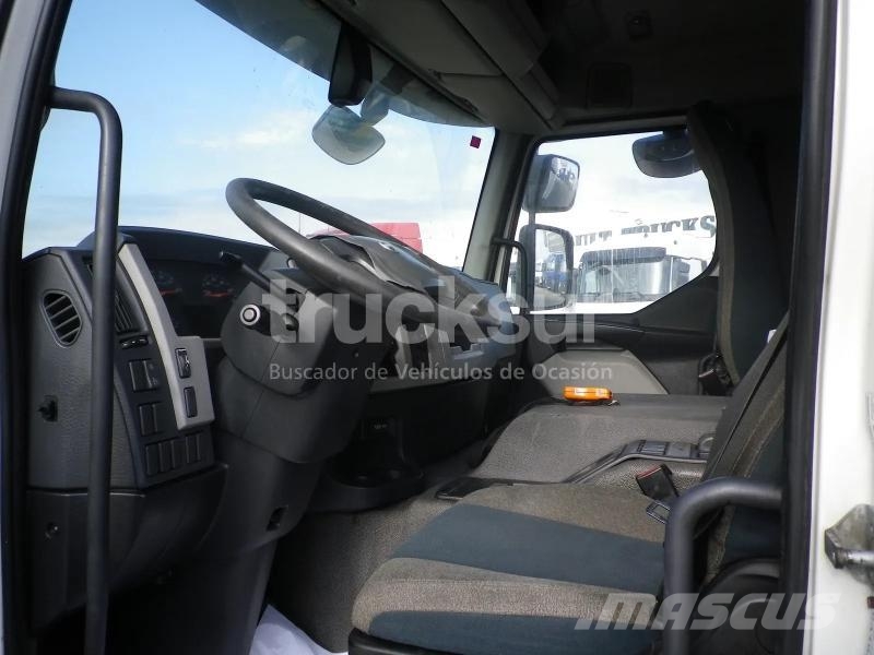 Volvo FE 320.26 6X2 FRC Camion cu control de temperatura