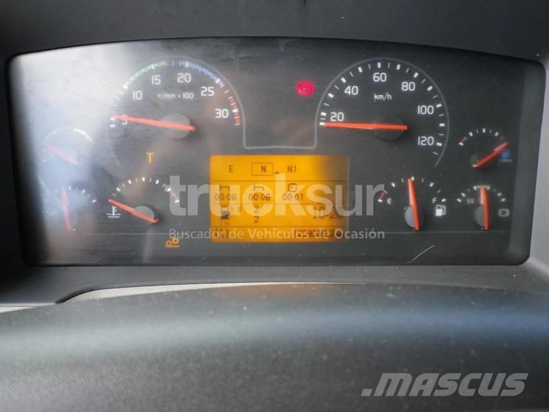 Volvo FE 320.26 6X2 FRC Camion cu control de temperatura