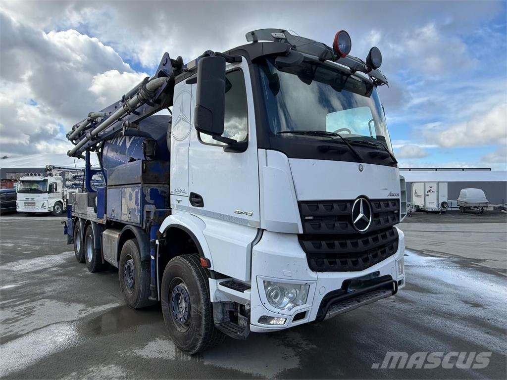 Mercedes-Benz Arocs 3243 مضخات خرسانة