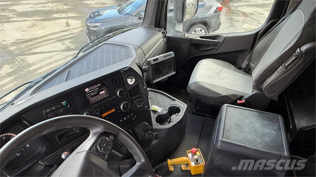 Mercedes-Benz Arocs 3243 مضخات خرسانة