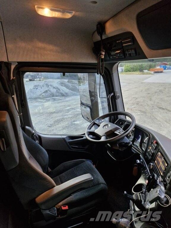 Mercedes-Benz Arocs 3263 Sklápače