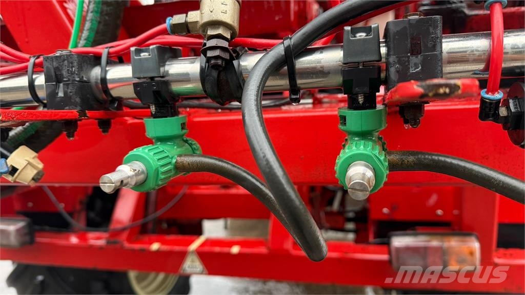 Bateman RB25 Прицепные опрыскиватели