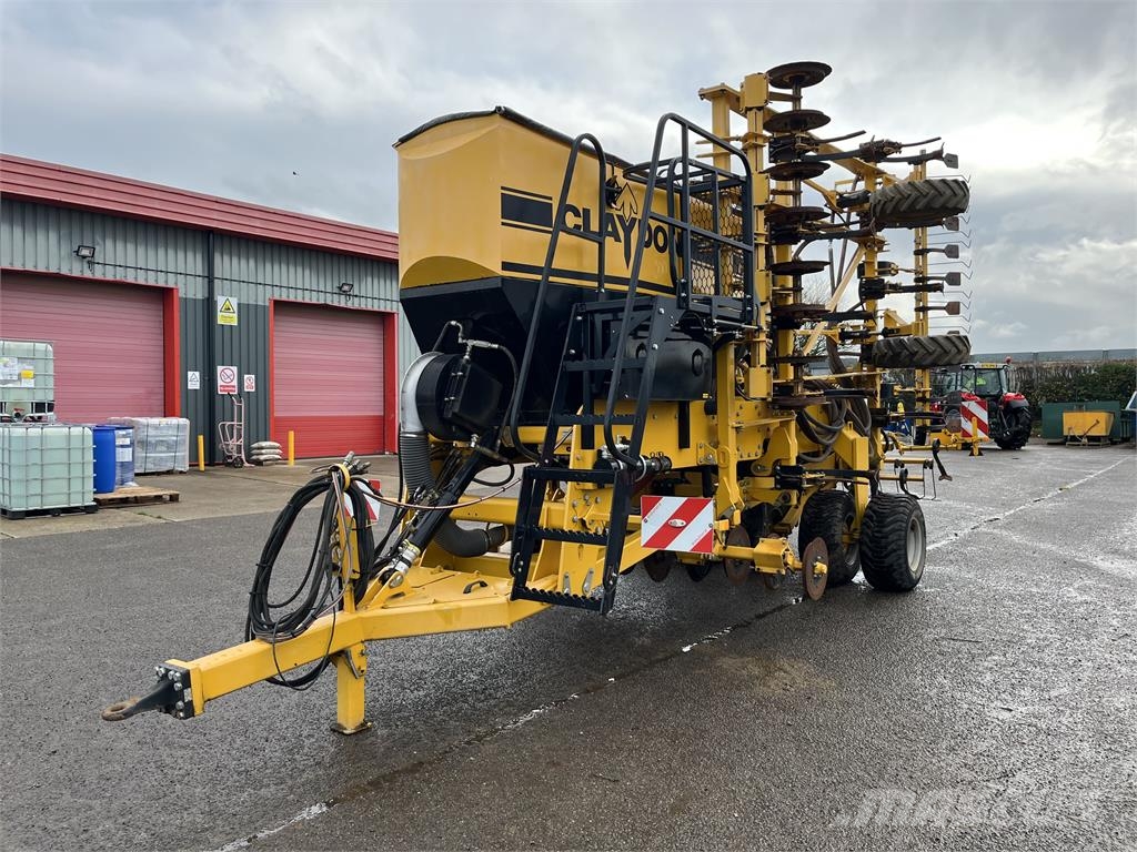 Claydon 8M TRAILED ماكينات زراعية - غير ذلك
