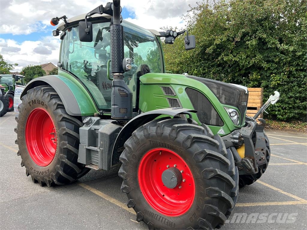 Fendt 516 VARIO S4 Traktoren