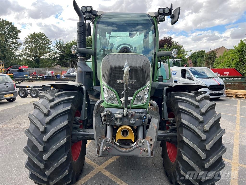 Fendt 516 VARIO S4 Traktoren
