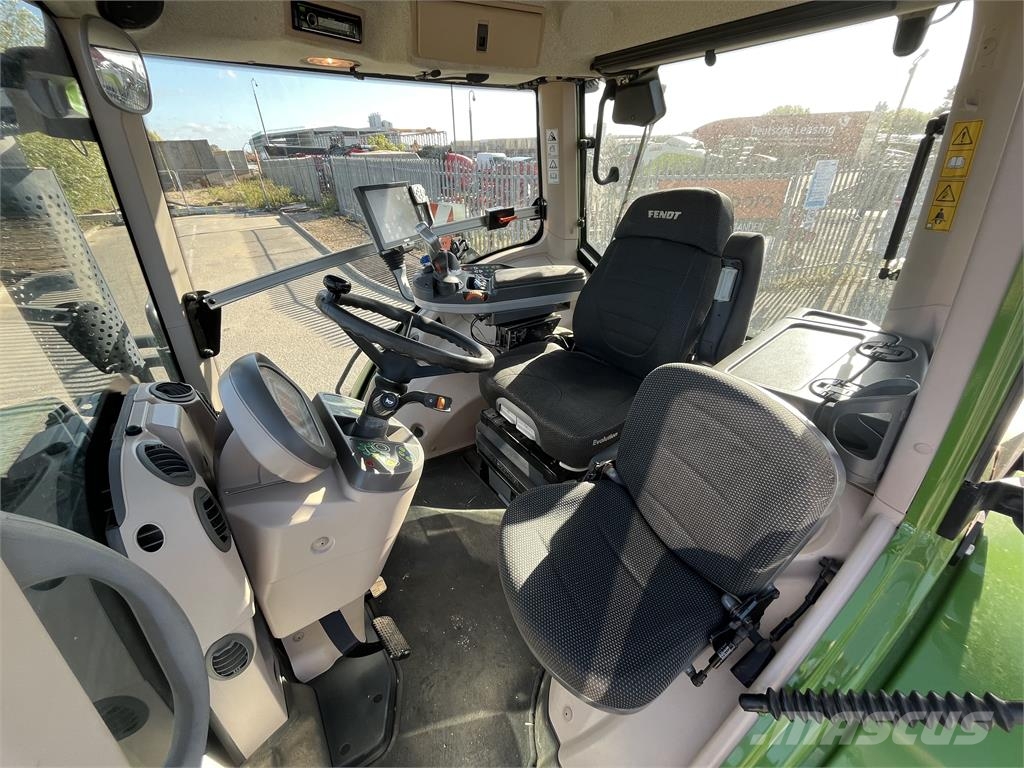 Fendt 828 VARIO Traktoren