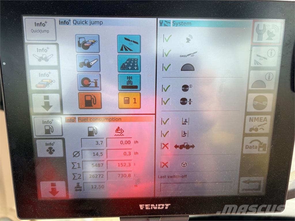 Fendt 828 VARIO Трактори