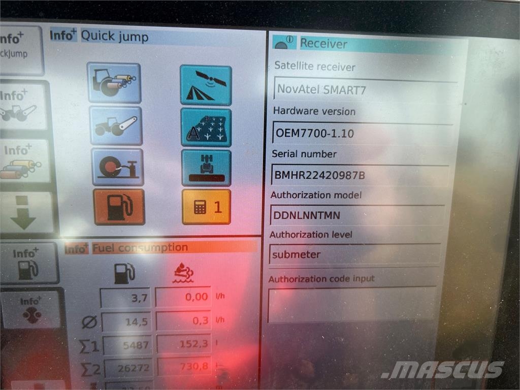 Fendt 828 VARIO Трактори
