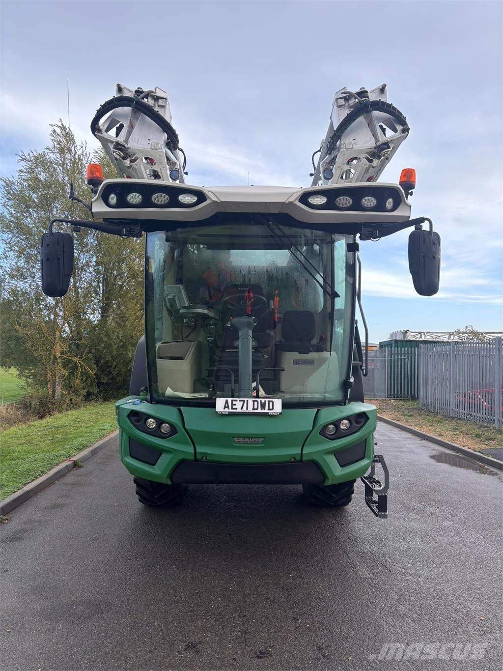 Fendt RG645 牽引型スプレイヤー