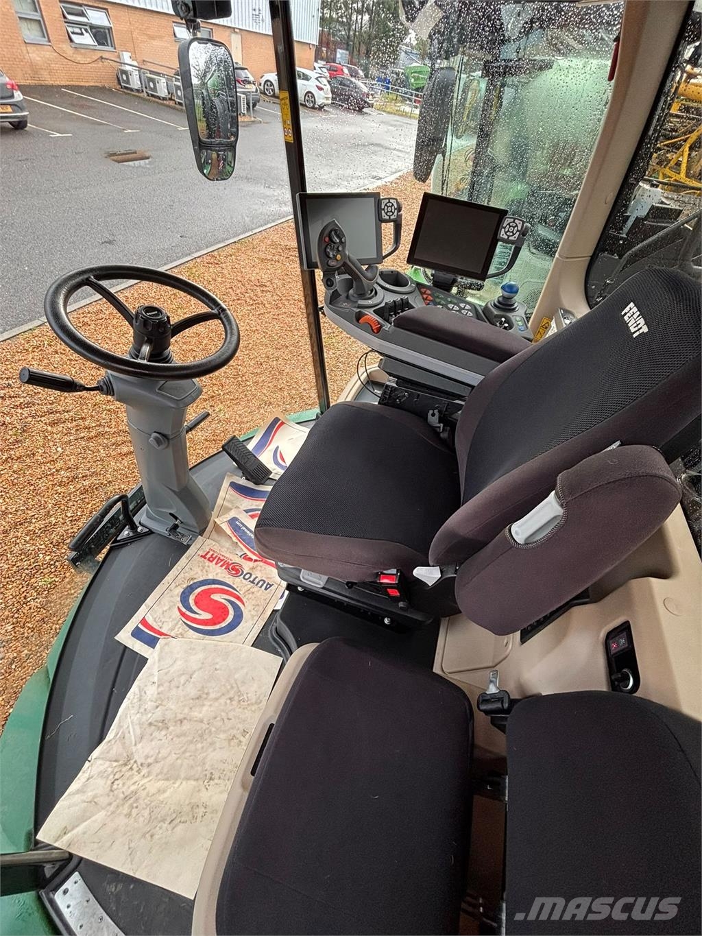 Fendt RG645 牽引型スプレイヤー