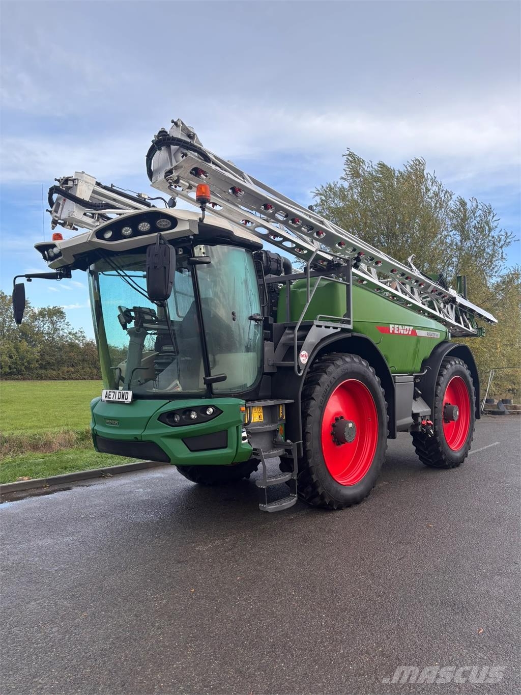 Fendt RG645 牽引型スプレイヤー