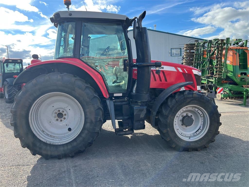 Massey Ferguson MF6614 Traktori