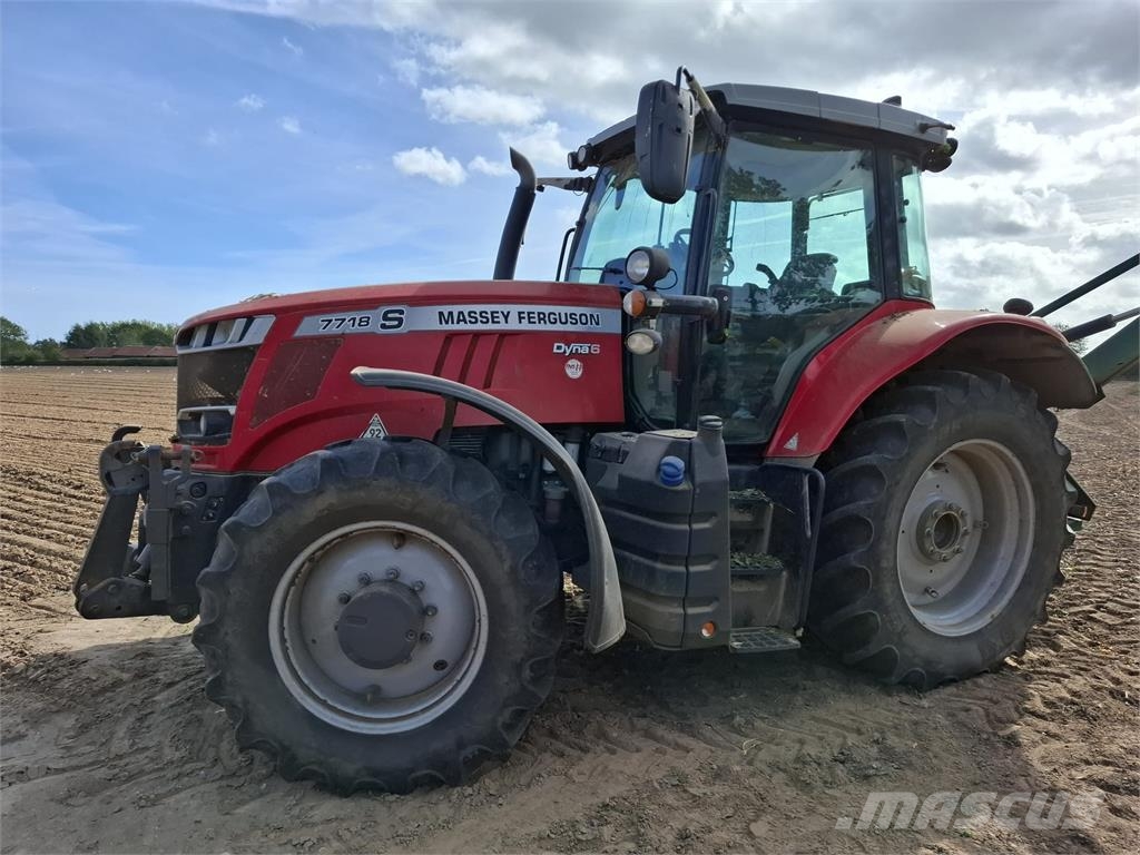 Massey Ferguson MF7718S Traktori