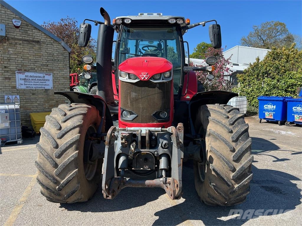 Massey Ferguson MF7724 Tractors