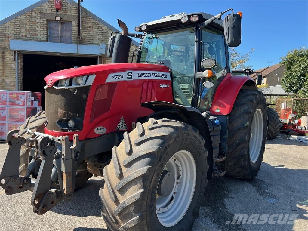 Massey Ferguson MF7724 Tractors