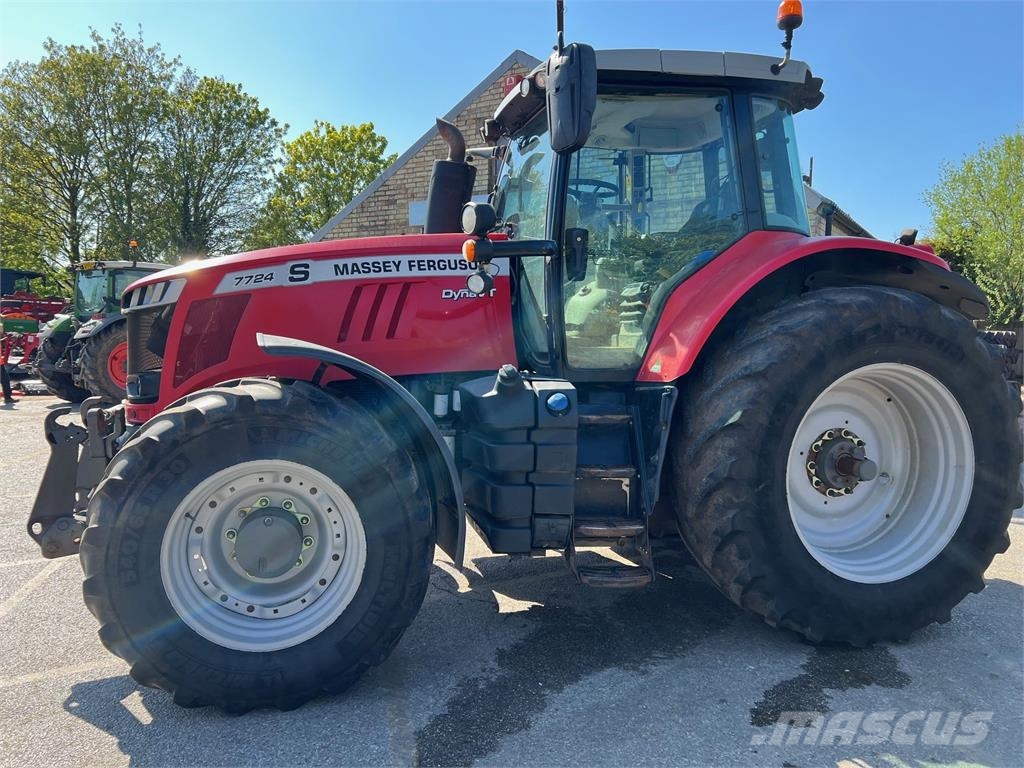 Massey Ferguson MF7724 Tractors