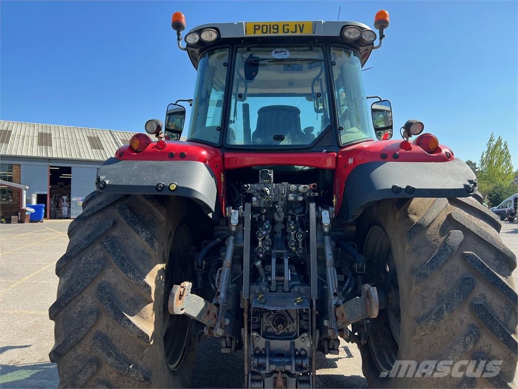 Massey Ferguson MF7724 Tractors