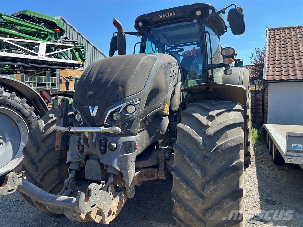 Valtra S394 Tractors