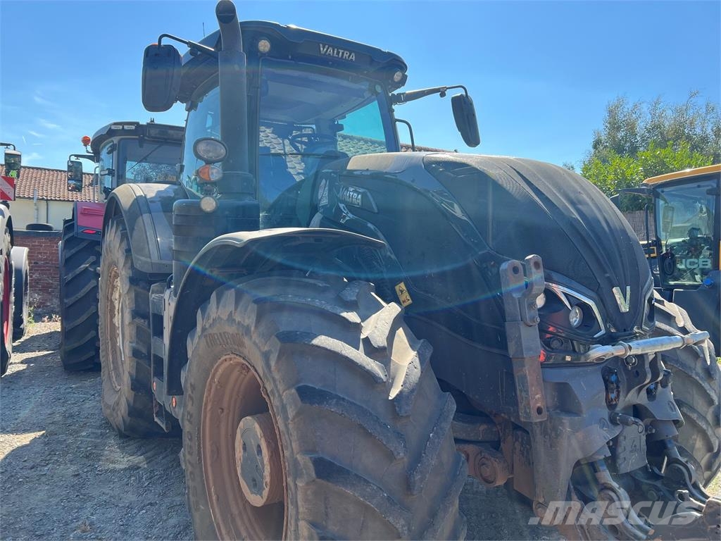 Valtra S394 Tractors