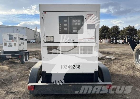 MultiQuip WHISPERWATT DCA125SSIU4F Kaasugeneraattorit