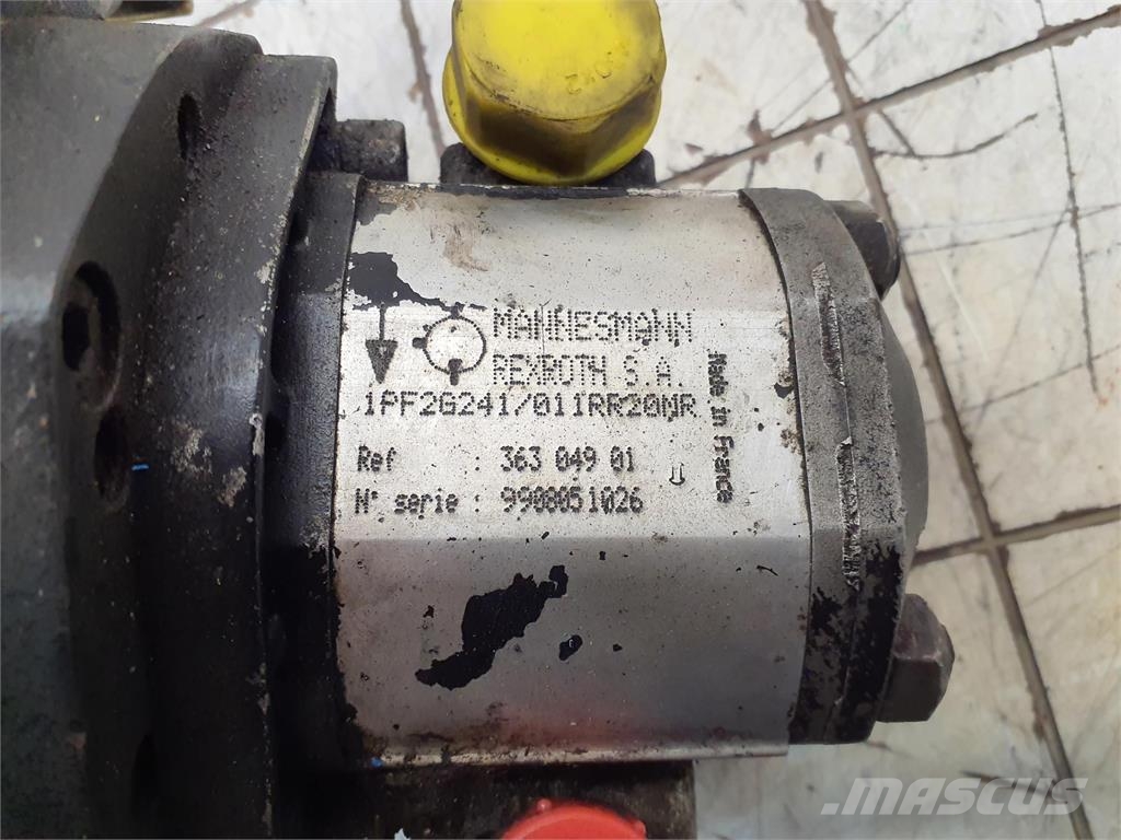 Brueninghaus Hydromatik hydraulic pump Запчастини для кранів