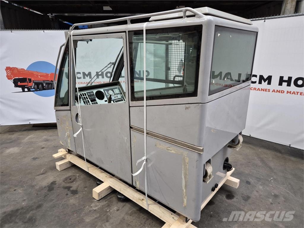  C.T.2 upper cabin Кабины и интерьер