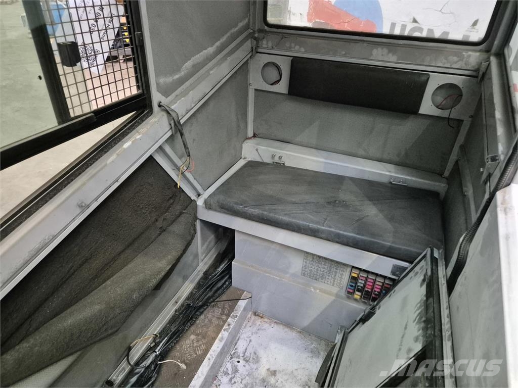  C.T.2 upper cabin Кабины и интерьер